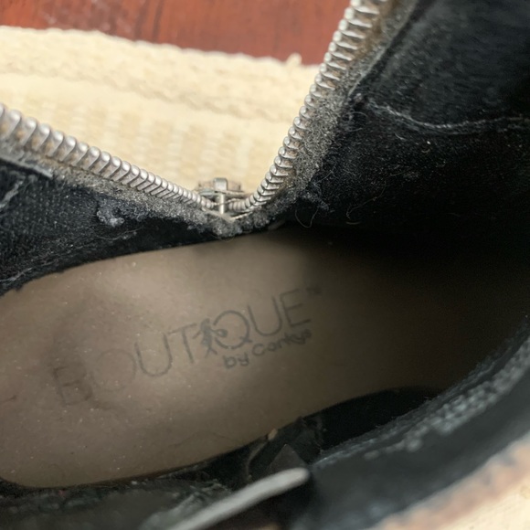 Faux Snakeskin print booties - Picture 4 of 5